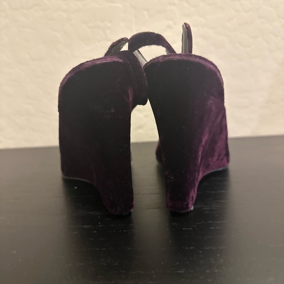 Prada Purple Velvet Slingback Wedges Sz 40 - Picture 5 of 11